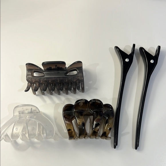 Black and Brown Hair Clips Set - Picture 1 of 2